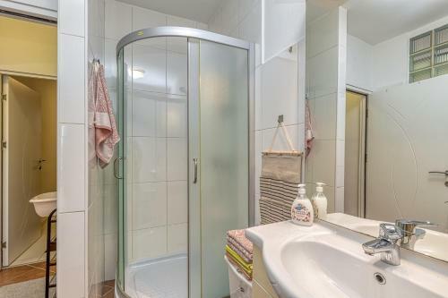 Hostal Apartments Noel Funtana