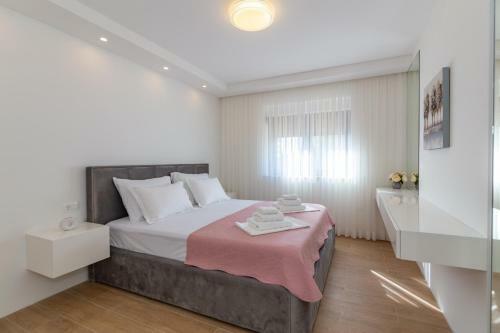 Brand New Luxury Villa Lukas & Private Pool