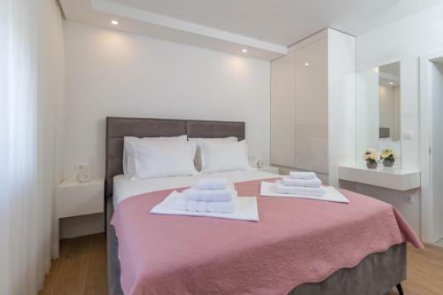 Brand New Luxury Villa Lukas & Private Pool