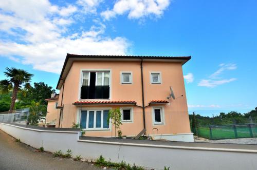 Apartments Villa Gara