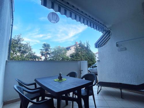 Apartment 01