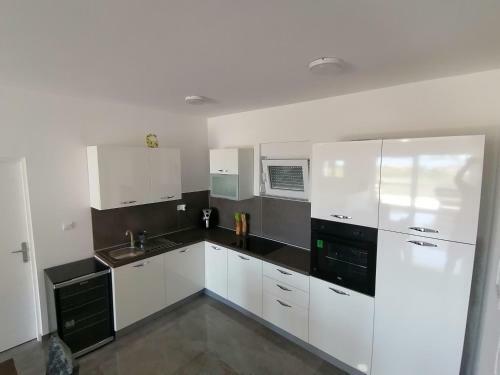 Apartamento Lovely 3 Bedroom Vacation Home With Pool