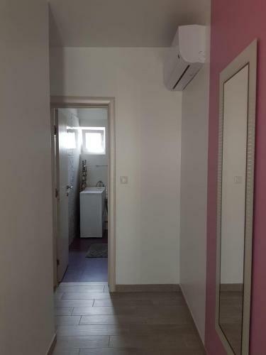 Apartment Annabella With Pool And Sea View