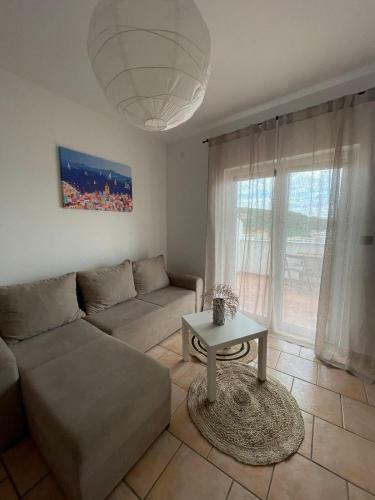 Apartment Frina Ii, Island Hvar