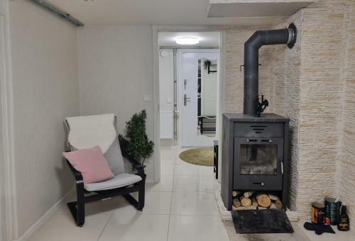 Apartamento Moonlight - Trevlig K�llarl�genhet