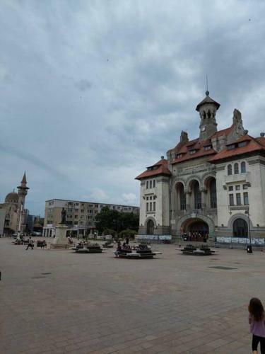 Apartament Situat �n Centrul Vechi Al Constan?ei