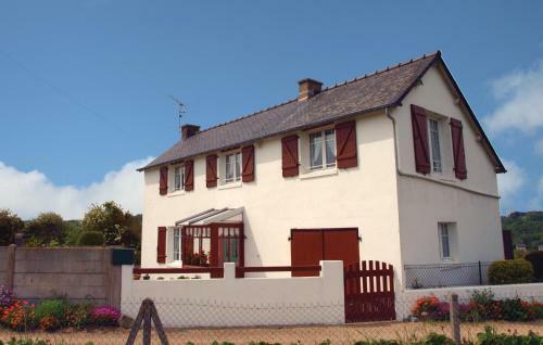 Holiday Home Pleboulle P-665