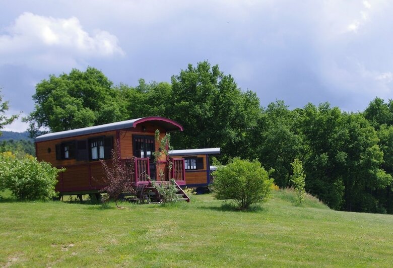 Les Roulottes Et Cabanes Du Livradois