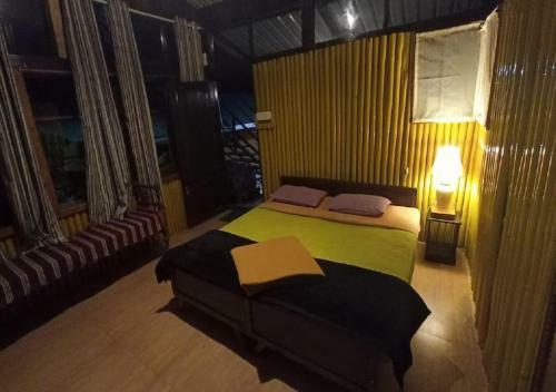 Hotel de Rock Jungle Living Resort