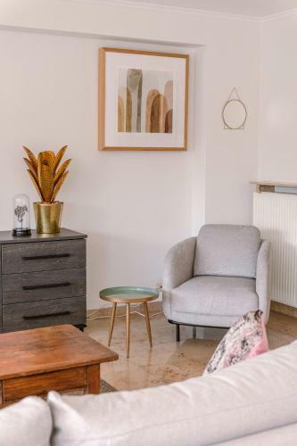 Charming And Spacious Apartment With Parking In Centre Knokke