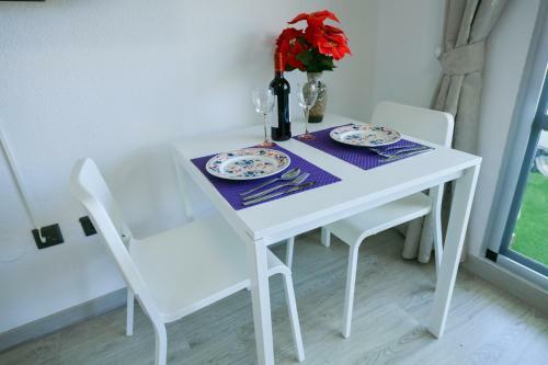 Apartamento Benal Beach Sea Front Holiday Home
