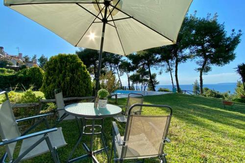 Villa Luxurious 3-bdrm Maisonette With Sea Views