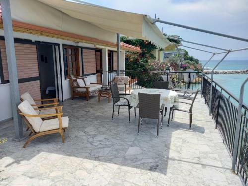Ekie Apartment 2 With Sea View