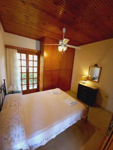 Ekie Apartment 2 With Sea View