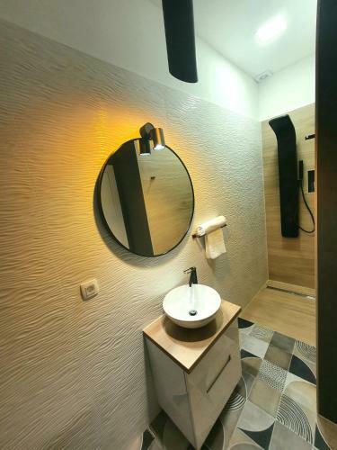 Cozy Studio Apartment Leprin In Labin Old Town