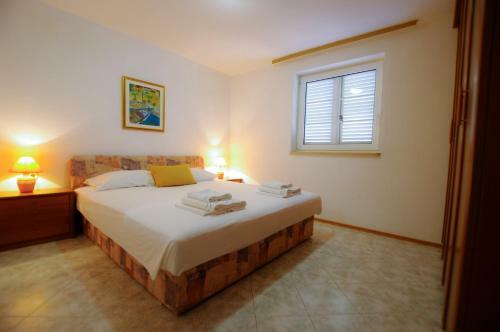 Apartamento Murter-slanica Beach Id 928