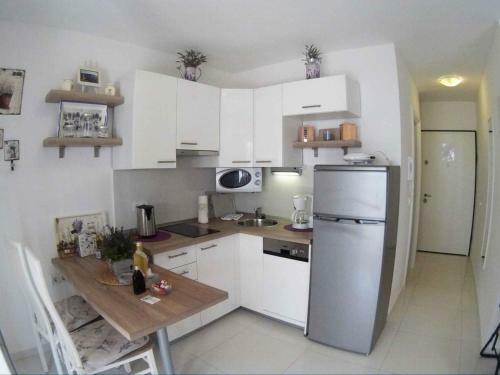 Apartment In Njivice - Insel Krk 42627