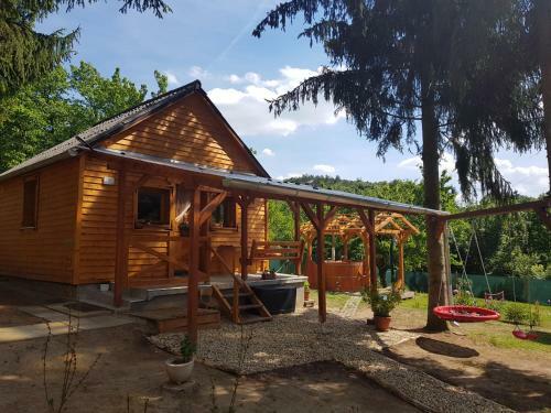 Romantikus Erd?sz�li Fah�z