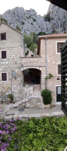 Luxury City Centre Apartment With Stunning View