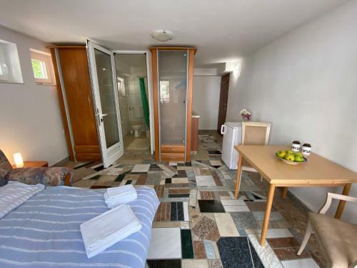 Olive Tree Apartment At Villa Mia In Novalja