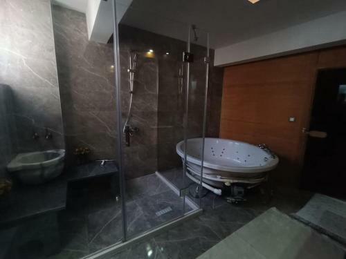 Luxury Pa?ak�y Triplex Villa + Grand Garden