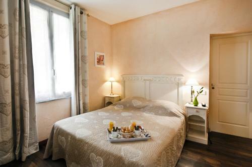 Hotel Logis Le Quai Fleuri
