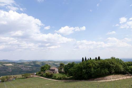 Bed & Breakfast Podere Castagne'