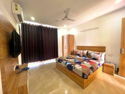 Hostal Luxury Room With Attached Balcony