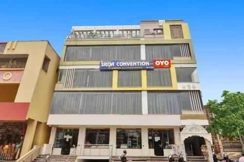 Hotel Oyo 90936 Dk Reddy Square