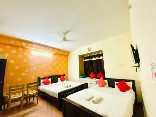 Hotel Couple House