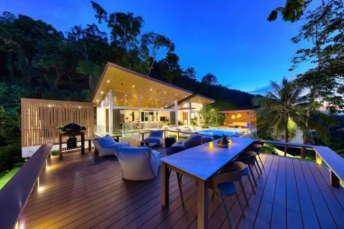 Villa Venice / Pacific Palissade