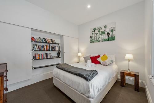 Villa Staycentral - Richmond Residence