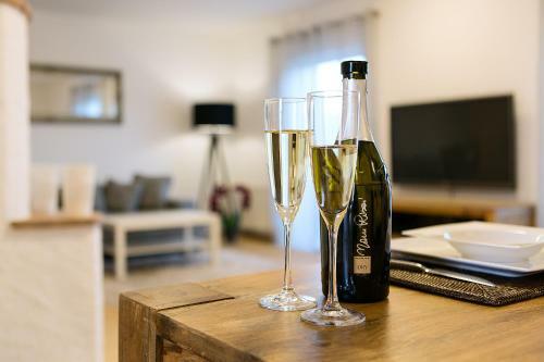 Apartment Schafbergblick Mit Balkon