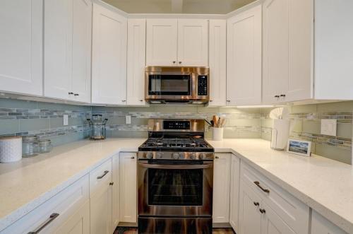 Salty Sister 2bdrm Condo A1 5