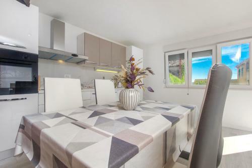 Lovely City Center Apartment ?ibenik