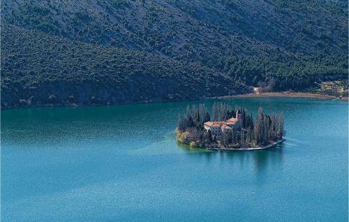 Amazing Home In Sibenik With 2 Bedrooms