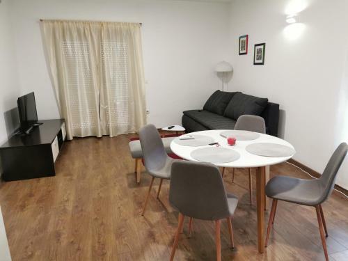 Apartmani I Kamp Turanj-?amuga