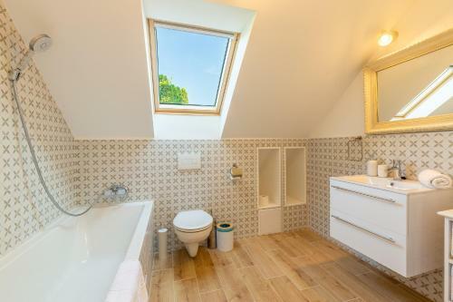 Villa K?hegy Apartman Zam�rdi