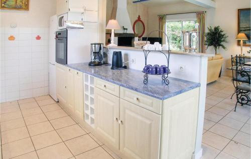 Holiday Home Chemin Du Clos Des Grennettes