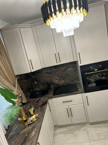 Golden Apartment