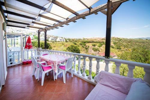 Apartamento Marvelous Flat 650 M To The Beach With Shared Pool And Terrace In Bodrum