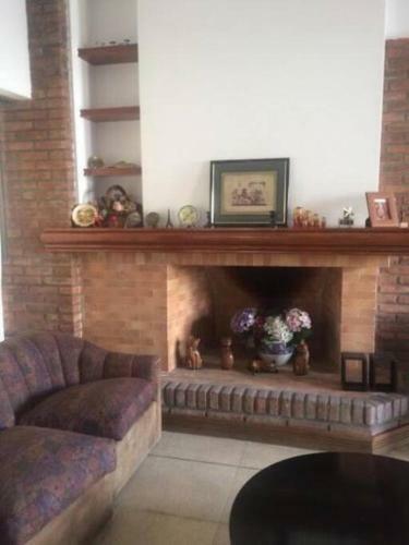 4-bedroom Villa W/ Swimming Pool, 50 Mins From Bue