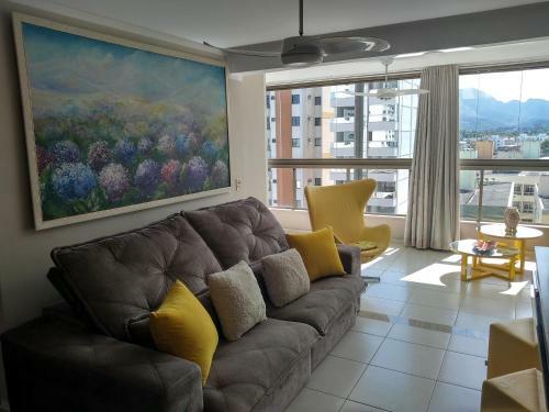 Apartamento A J�ia Da Praia Do Morro! Perto de Tudo.