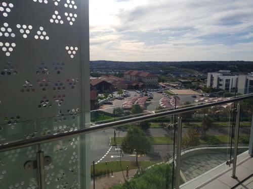 Ellipse Waterfall Executive Luxury Apartment