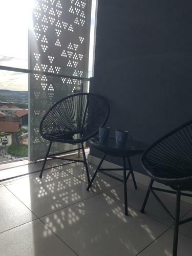 Ellipse Waterfall Executive Luxury Apartment