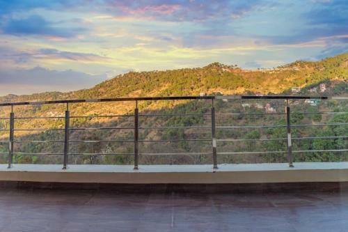 Apartamento The Kasauli Paradise
