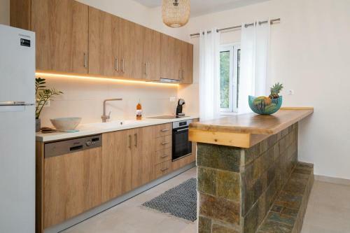 Sea View Apartment In Malia