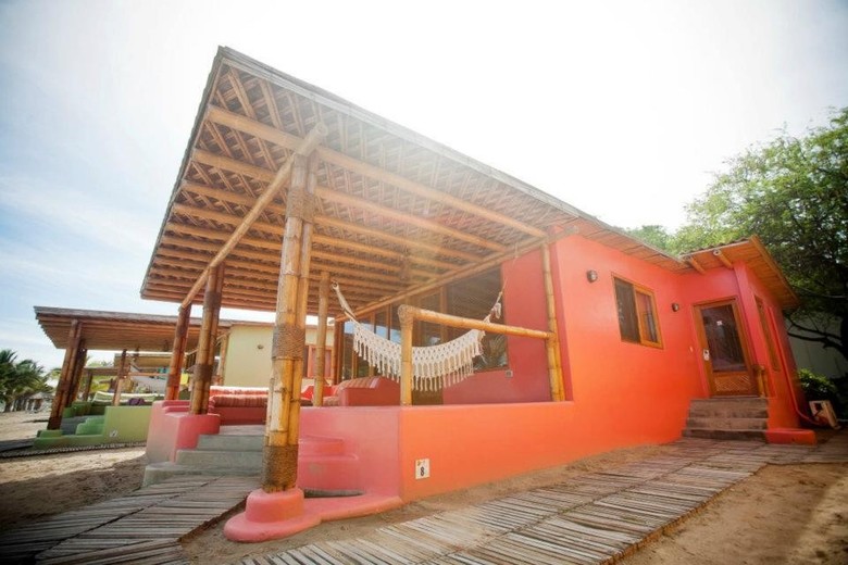 Hotel Punta Sal Suites & Bungalows Resort