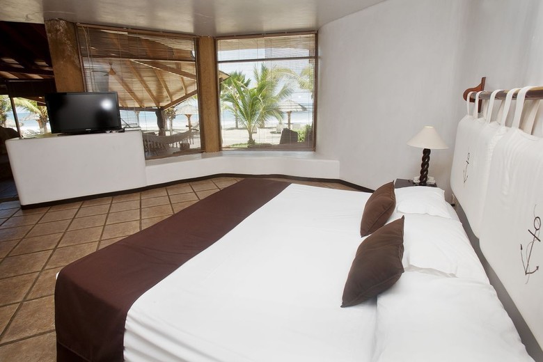 Hotel Punta Sal Suites & Bungalows Resort