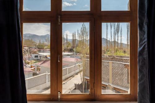 Shayok, 1br W Modern Amenities By Roamhome